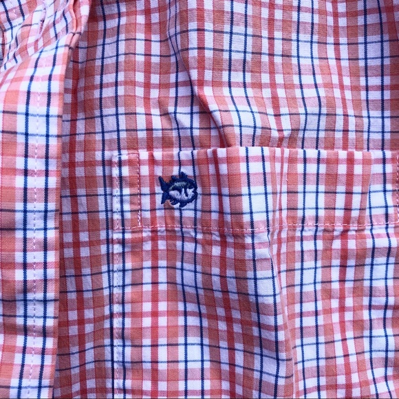 Pink plaid button down (M) - Picture 4 of 4